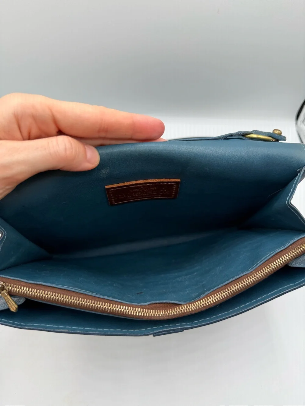 RARE Vintage J.W. Hulme Co. USA Teal/Slate Blue Leather Flap Crossbody Bag